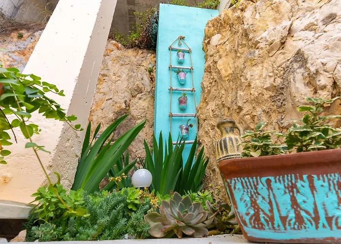 Nika شقة تروغير